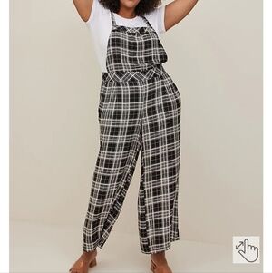 🆕️BLACK & WHITE PLAID CREPE WIDE LEG JUMPER🍁🍂